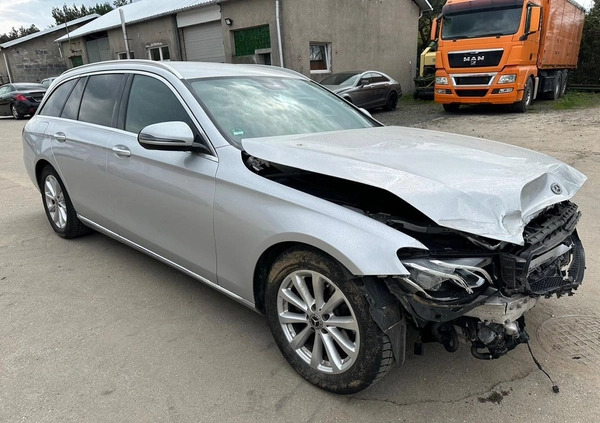 Mercedes-Benz Klasa E cena 67900 przebieg: 174000, rok produkcji 2018 z Góra małe 352